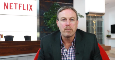 Netflix CFO is Stepping Down As Soon as Company Finds a Successor Netflix CFO is Stepping Down As Soon as Company Finds a Successor