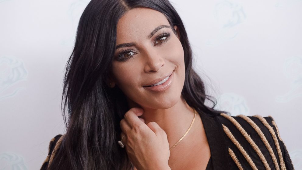 Kim Kardashian Held Up At Gun Point In Paris