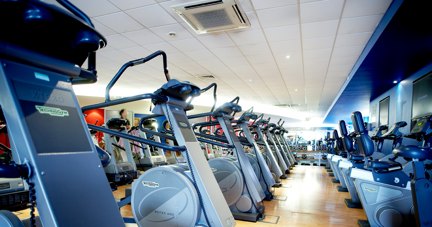 Bodybuilder Gets Widespread Backlash For Publicly Shaming Overweight Girl At Gym