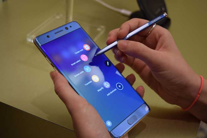 Samsung Launches Galaxy Note 8 Smartphone