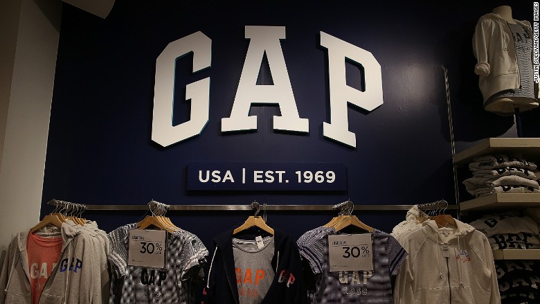 Gap Shares Tumble on Bigger Than Expected Same Store Sales Drop