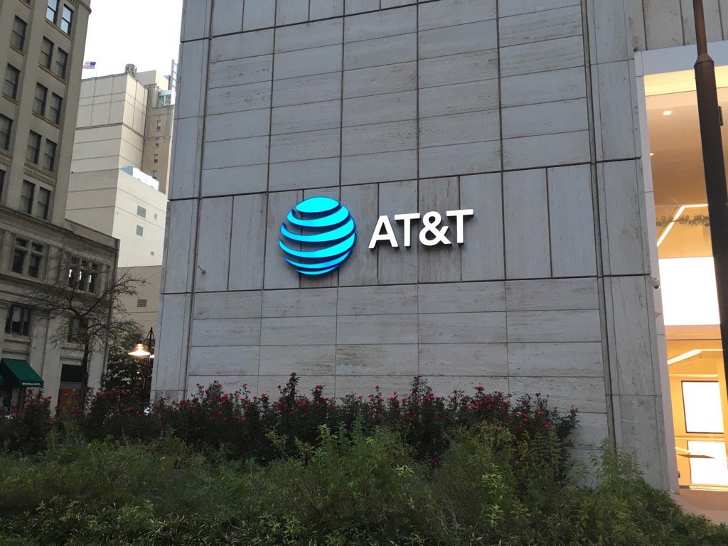 AT&T Misses on Revenue in Fourth Quarter Financial Results