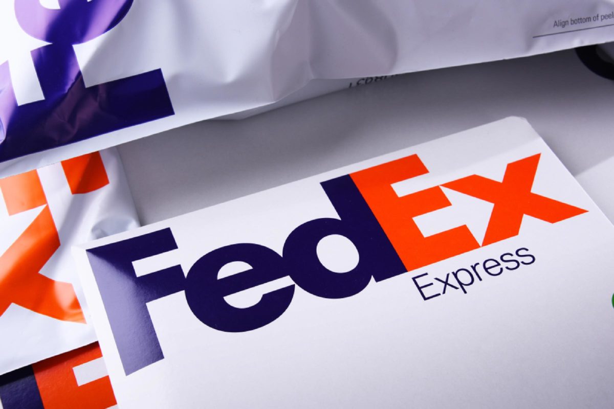 FedEx Issues Warning About Economy After Reporting Earnings