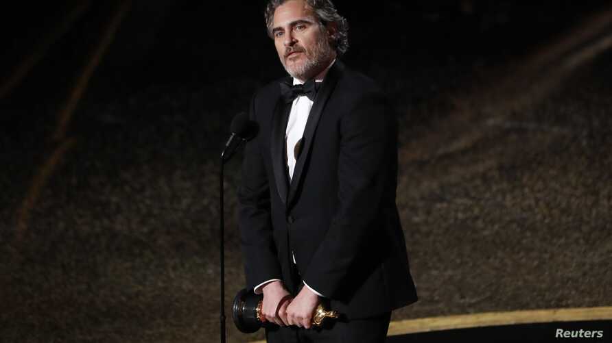 Joaquin Phoenix ‘Joker’ Wins His First Ever Oscar