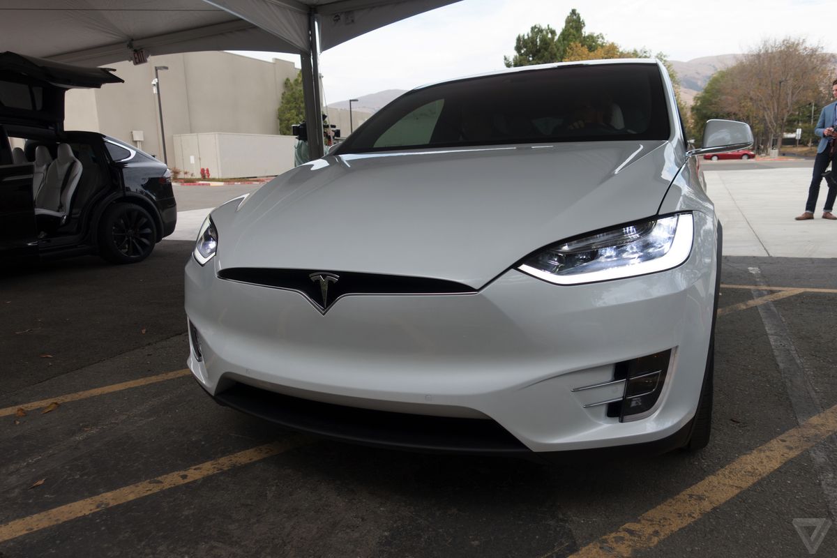 Tesla Recalling 1500 Model Xs Citing Steering Issues