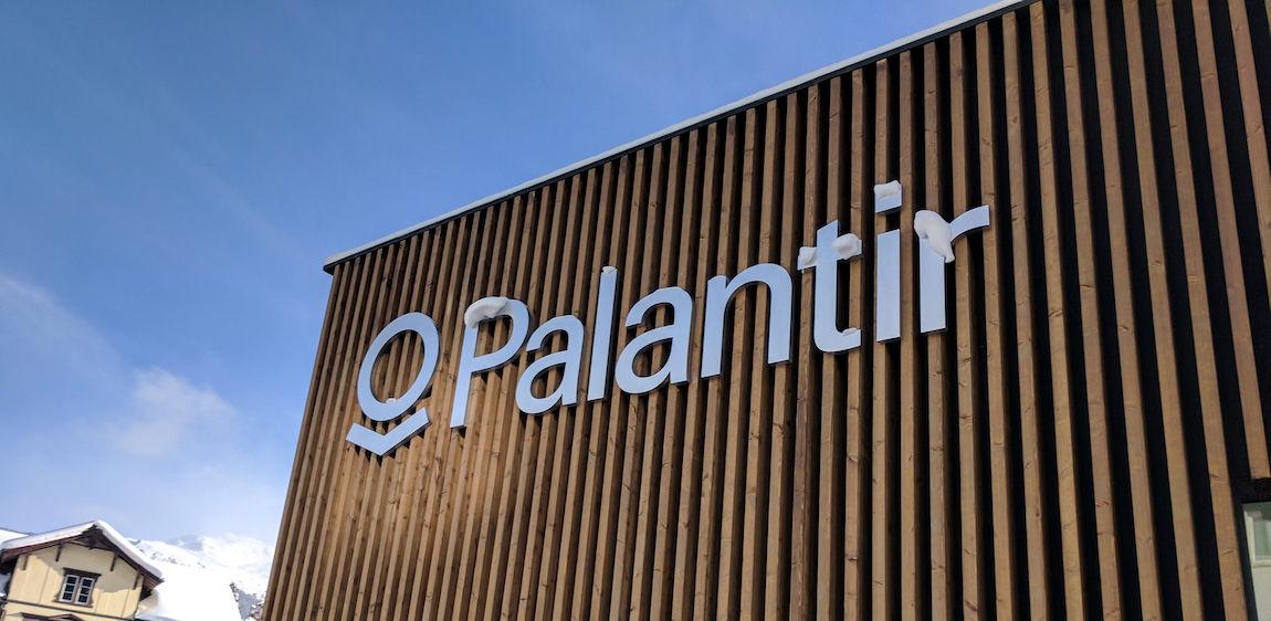 Palantir Expects to Top $1 Billion in Revenue in 2020