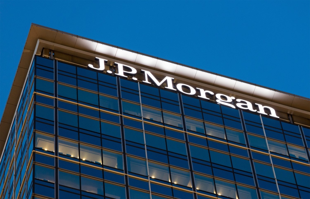 Shares of JPMorgan Soar After CEO Says Bank is “Very Valuable”