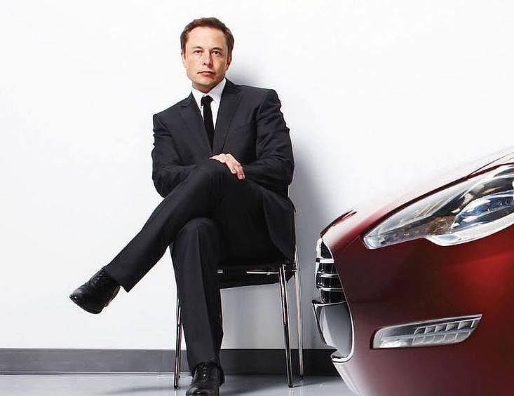 Elon Musk Lists His Mansions After Saying He Wants No Possessions