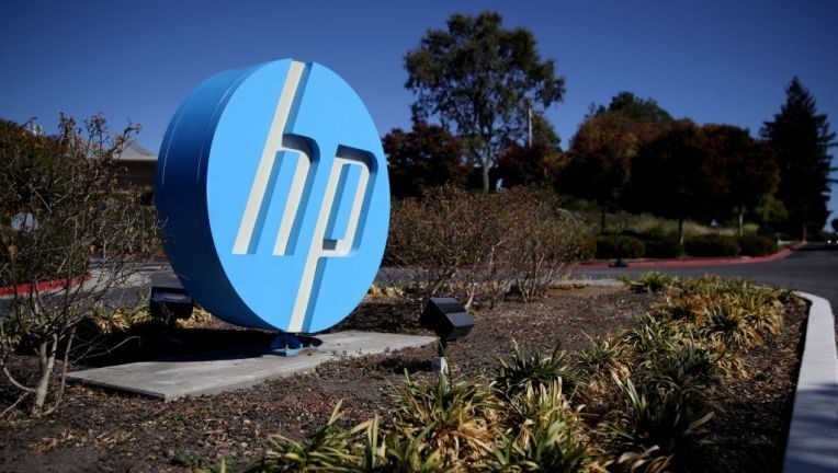 HP Tops Earnings Estimates and Decides to Move Headquarters to Houston