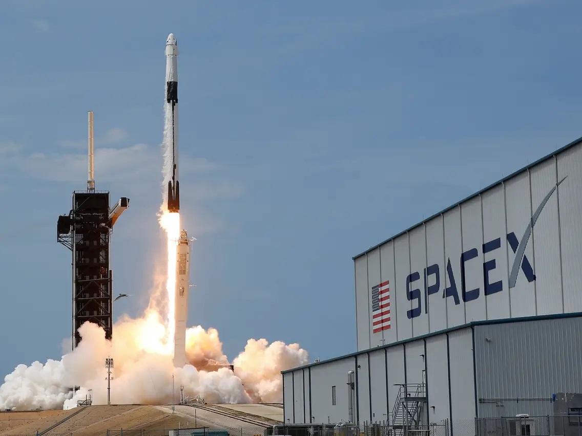 Elon Musk’s SpaceX’s Starlink Satellite is in Talks with the United Kingdom to Do This