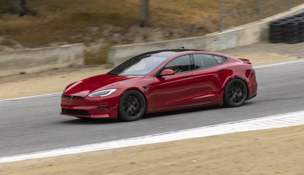 Tesla Starts Shipping its Highly Anticipated New Model S Plaid