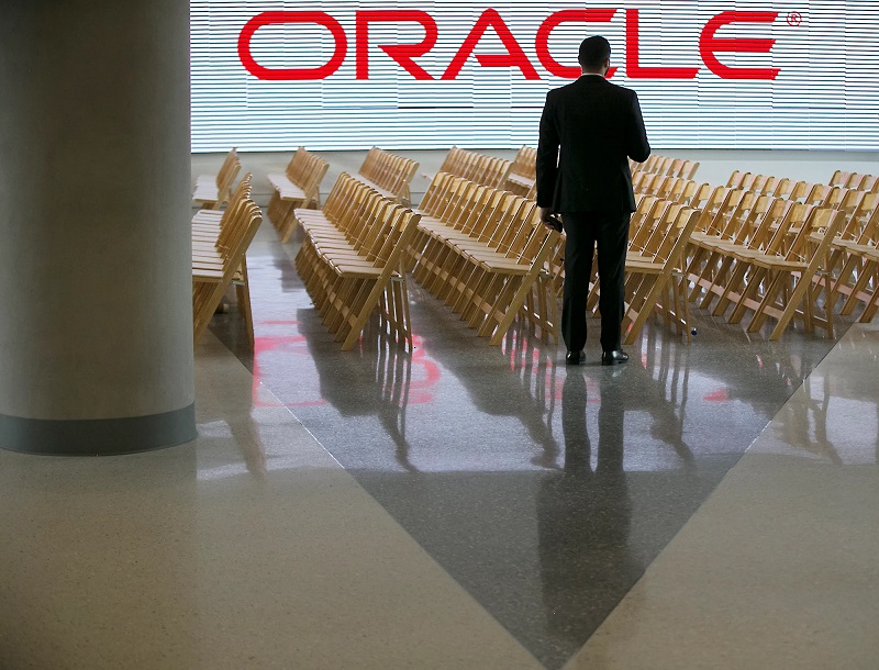 Oracle Shares Tumble After Company Reveals Guidance Miss