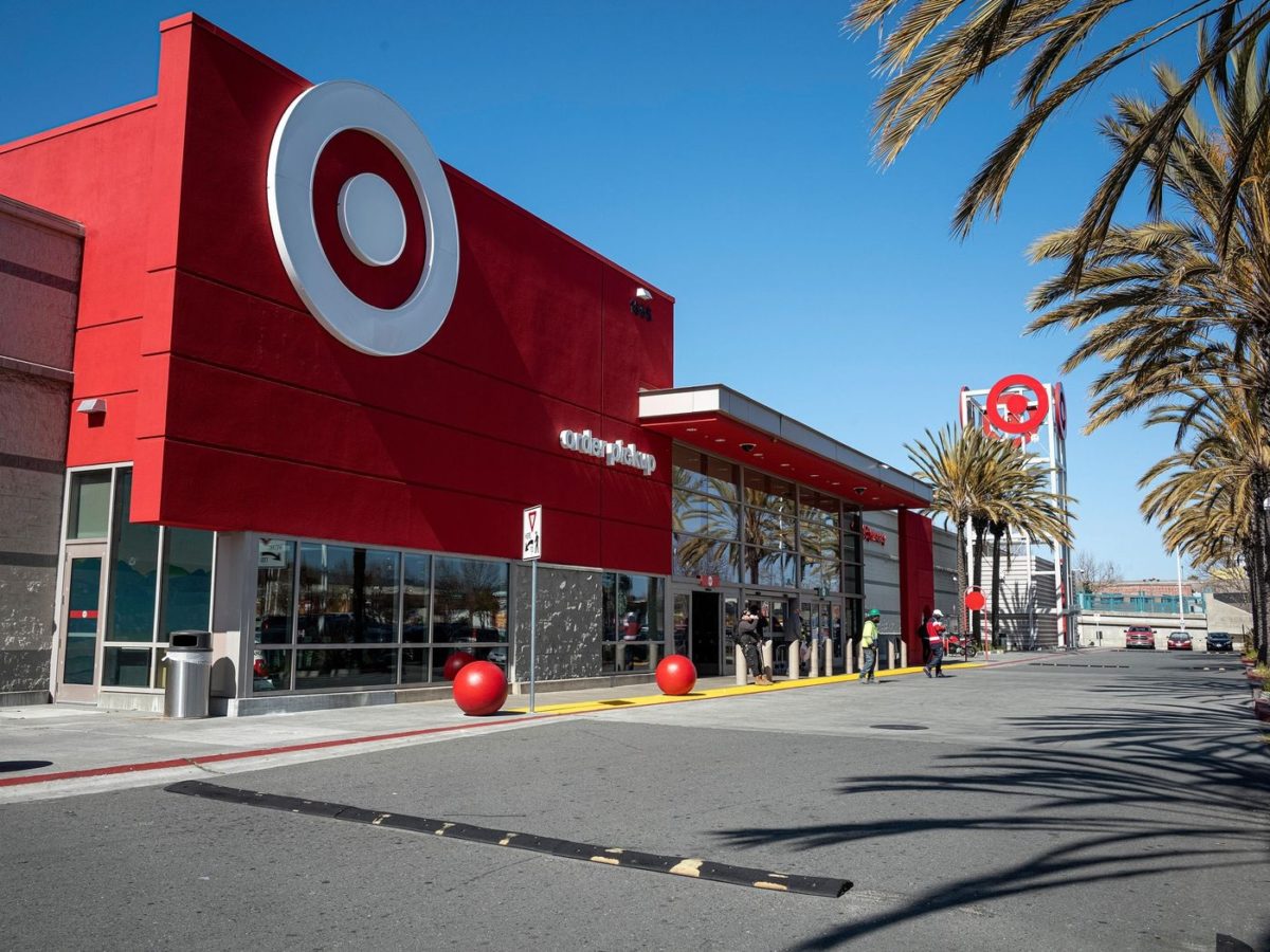 Target to Offer Employees an Extra $2 an Hour Who Work Peak Days During Holiday Season