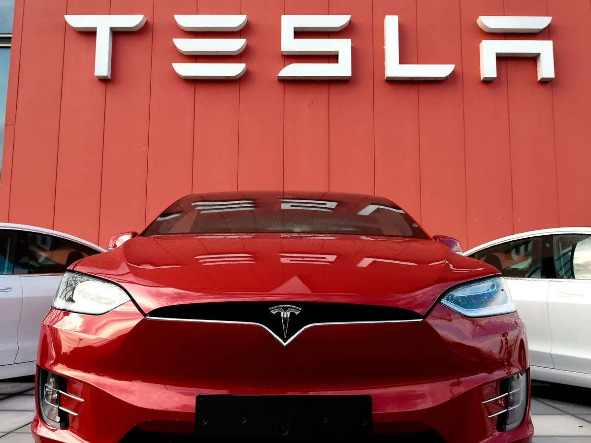 Tesla Signs Deal for Getting Key Component in Electric Car Batteries